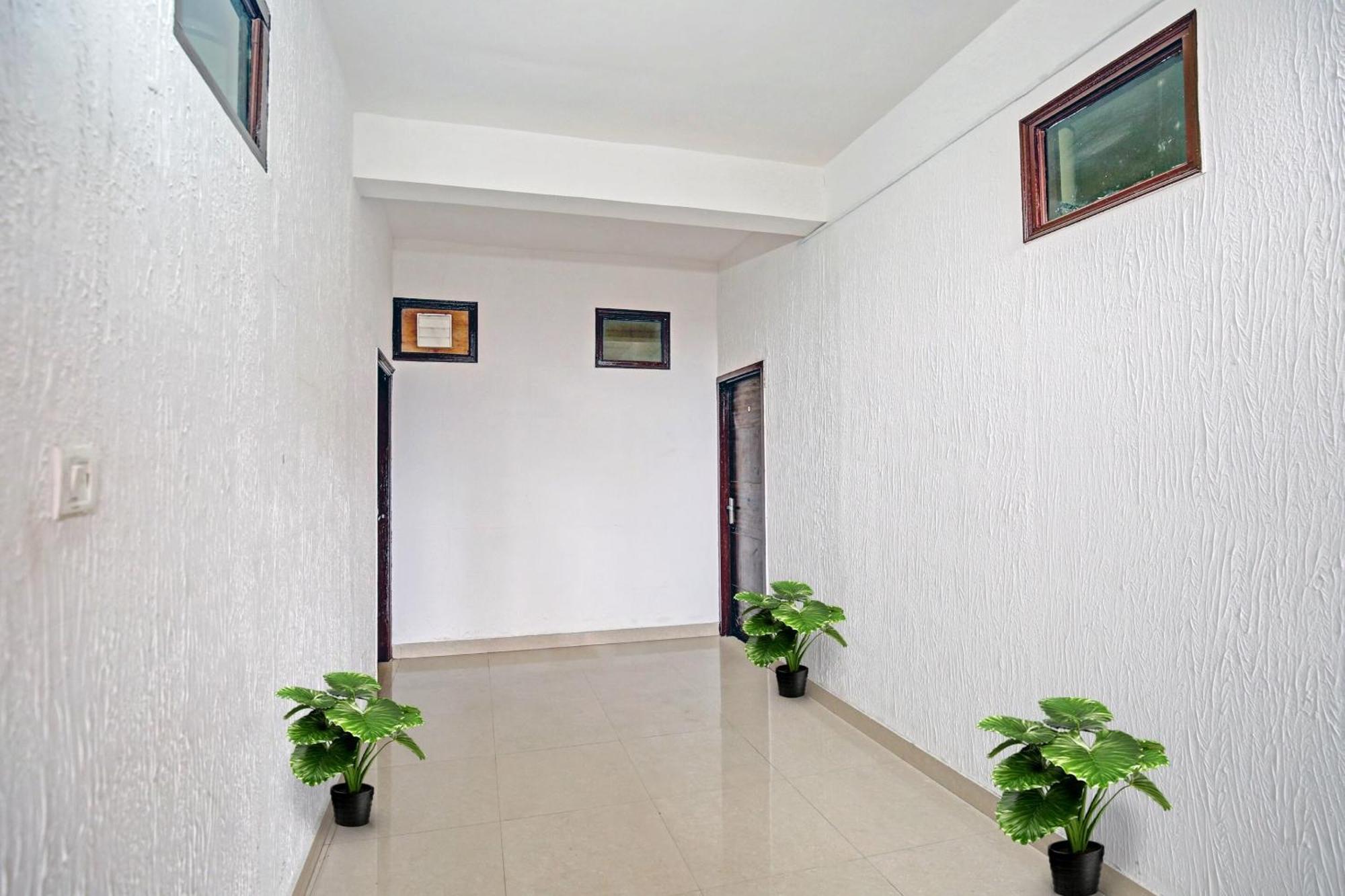 Hotel O Tableau Homestay Kandāghāt Kültér fotó